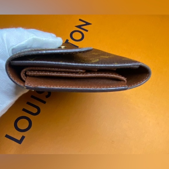 LOUIS VUITTON ❤️❤️ PORTE TRESOR INTERNATIONAL TRIFOLD MONOGRAM LONG WALLET - Picture 8 of 15